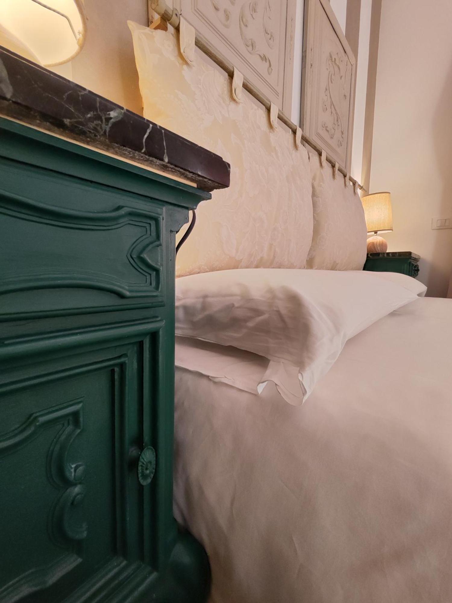 Garda Relais Antica Romelia Bed & Breakfast Montichiari Eksteriør bilde