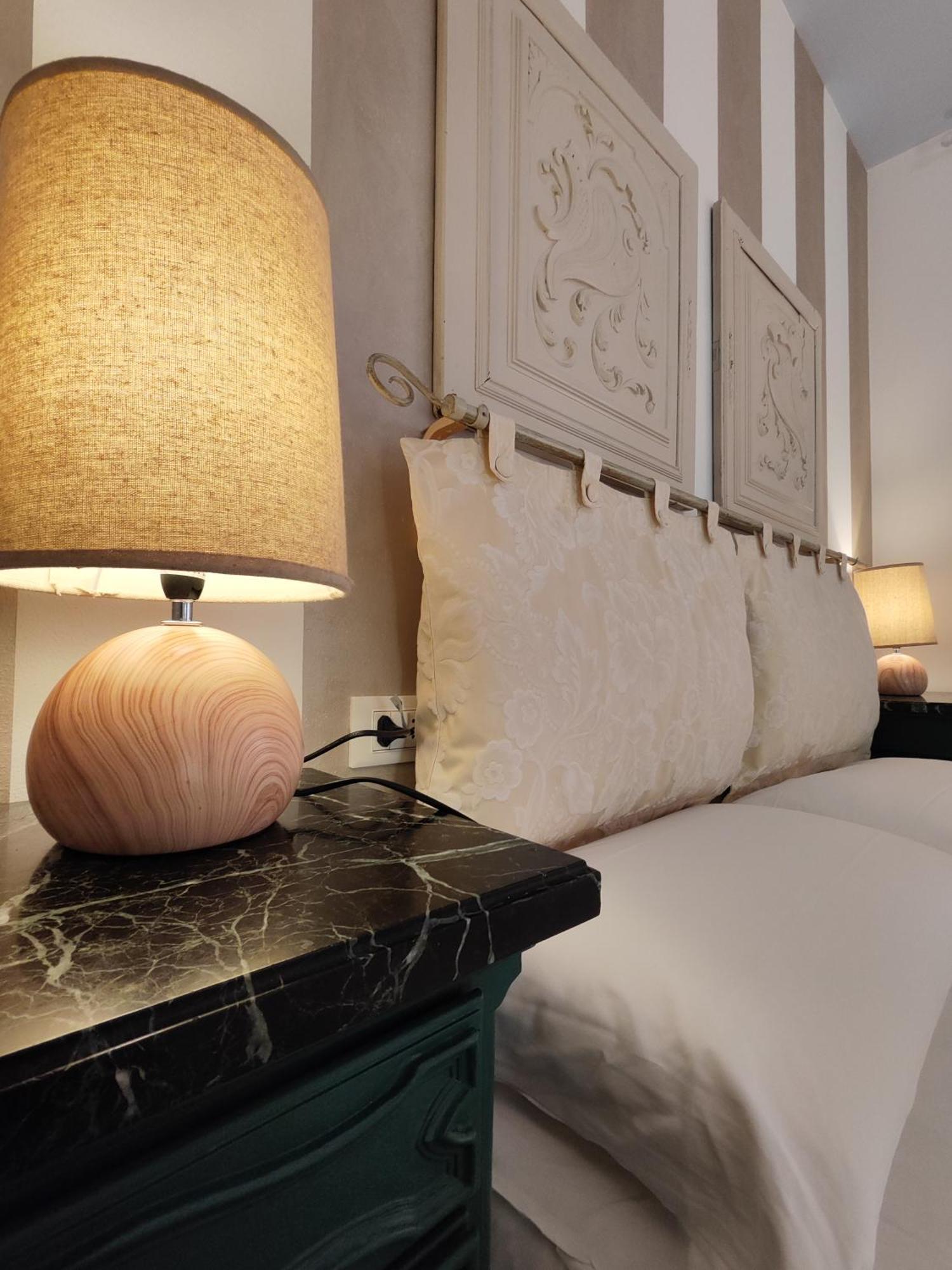 Garda Relais Antica Romelia Bed & Breakfast Montichiari Eksteriør bilde