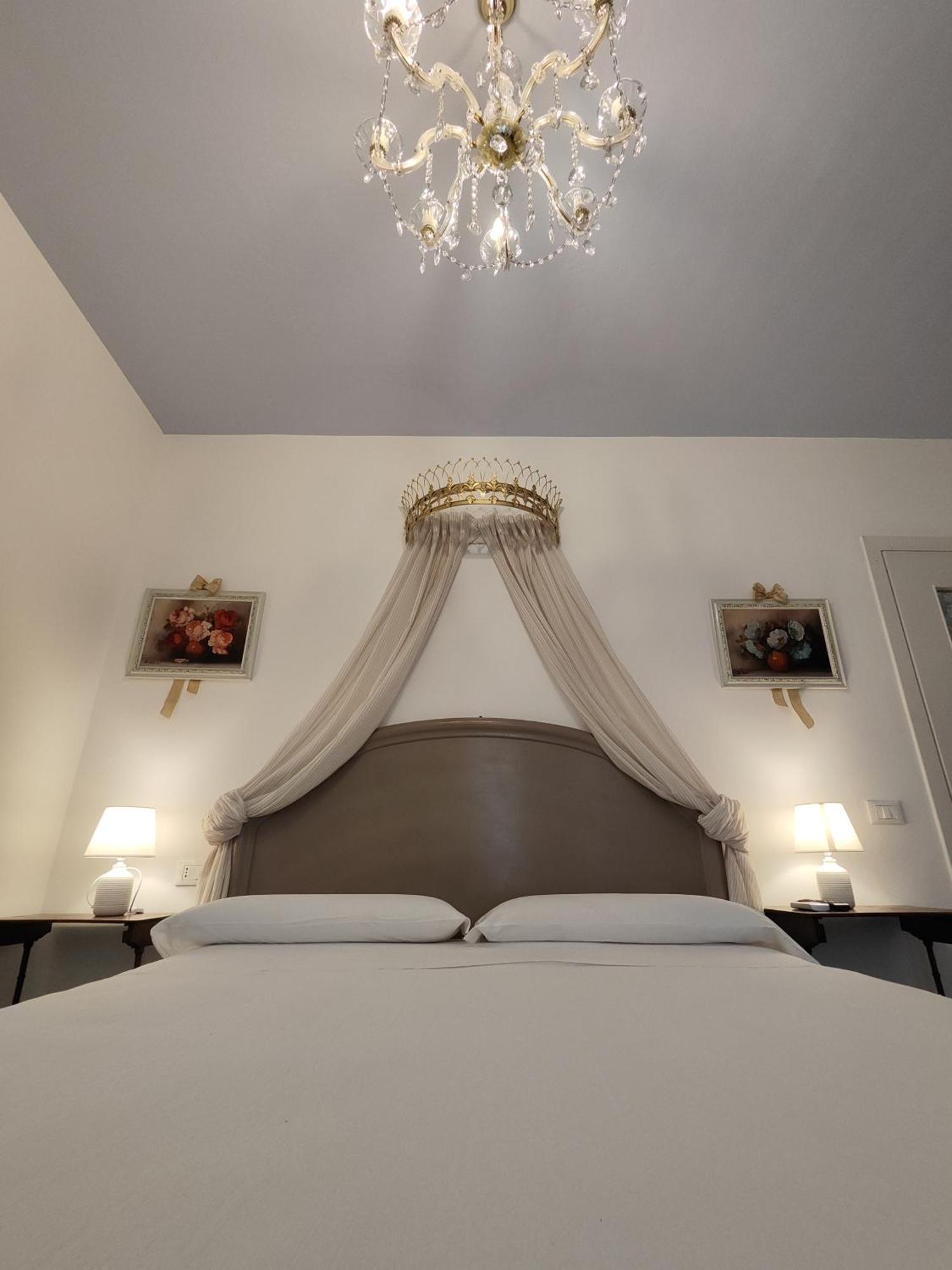 Garda Relais Antica Romelia Bed & Breakfast Montichiari Eksteriør bilde